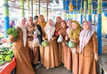 Jajaran Dinas Pendidikan Kerinci Turun ke Pasar, Ada Momen Berbeda