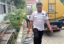 Perumda Tirta Khayangan Suplai Air Bersih dengan Mobil Tangki