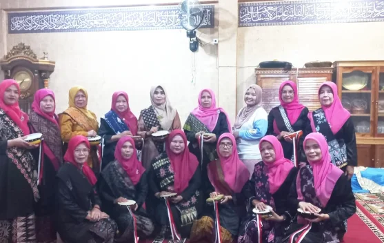 Penampilan tari rangguk yang memukau dari persatuan ibu ibu Rio Jayo