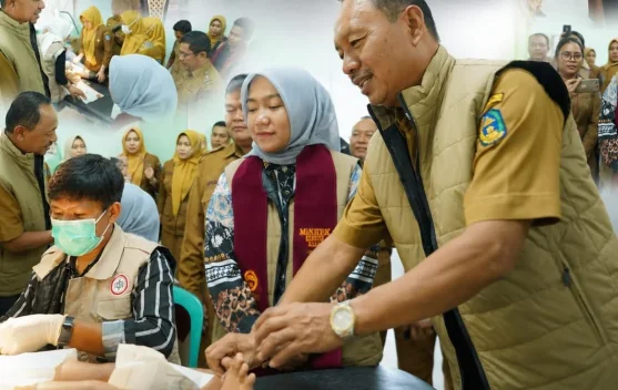 230 Anak Ikuti Khitanan Massal di Kerinci, Wabup Murison Apresiasi Mingker