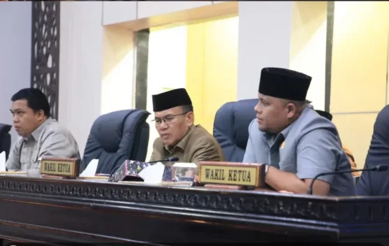Banggar DPRD Sampaikan Laporan Hasil Pembahasan Raperda APBD 2025
