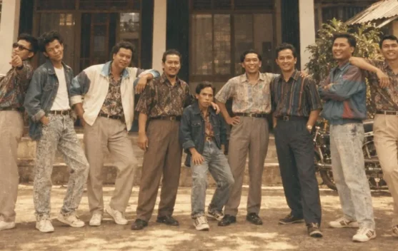Cara Membuat Foto Retro 1980-an di ChatGPT