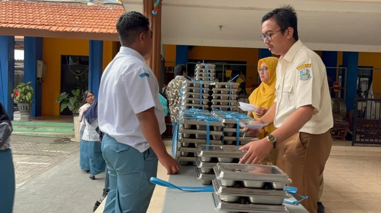 MBG Tetap Berjalan Selama Ramadan, Bedanya pada Menu