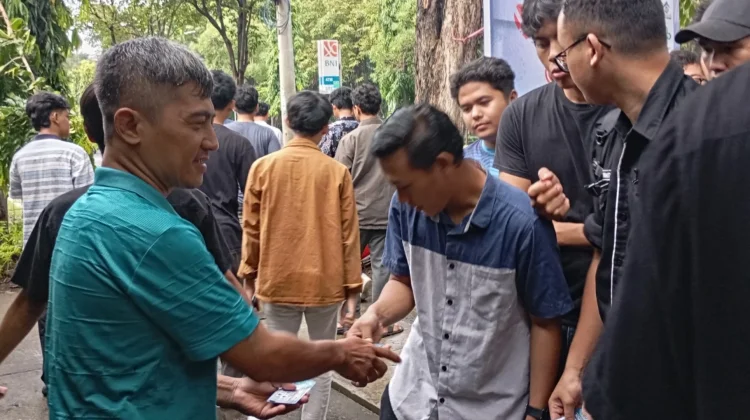 Ramadan Berbagi IKA ITS 2026 Dipadati Mahasiswa
