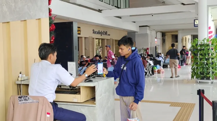 Tiket Lebaran KAI Daop 8 Sudah Terjual 31 Persen