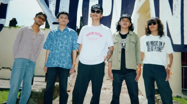 The Melting Minds Rilis Video Musik In A Land Sentuhan Psikedelia 60–70an