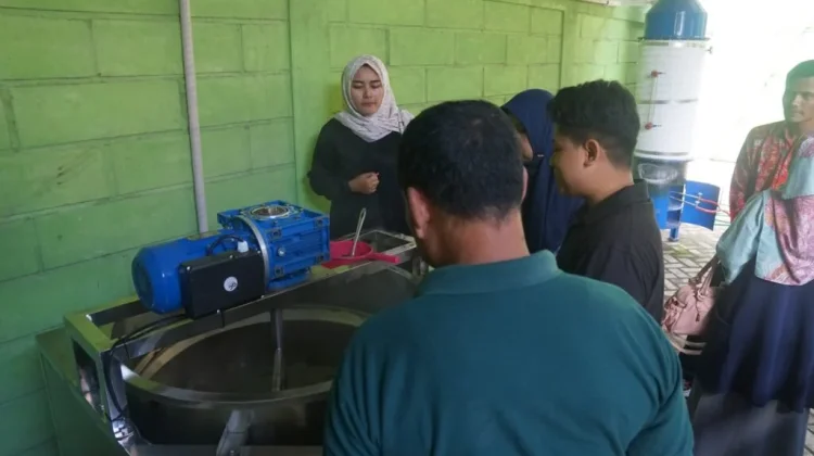 Pelatihan ITS Tingkatkan Produksi Gula Merah di Kediri
