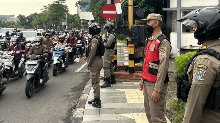 Antisipasi Gepeng Musiman, Satpol PP Kota Surabaya Pertebal Pengamanan