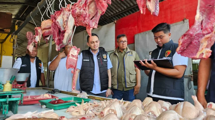 Jaga Stabilitas Pangan Idul Fitri Polres Mojokerto Pantau Stok Bapokting di Pasar