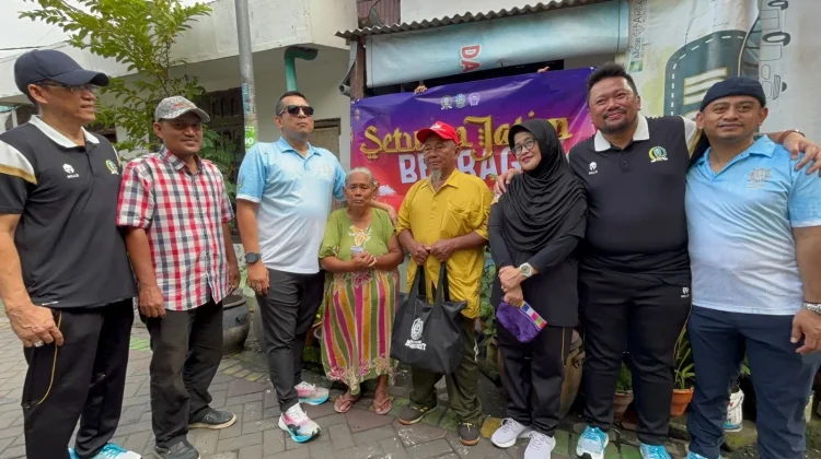 Berkah Ramadan, Sekretariat Dewan Jatim Berbagi 250 Paket Sembako