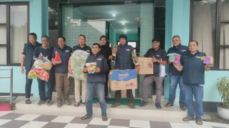 Komunitas VOID Jatim Salurkan Bantuan Anak Telantar