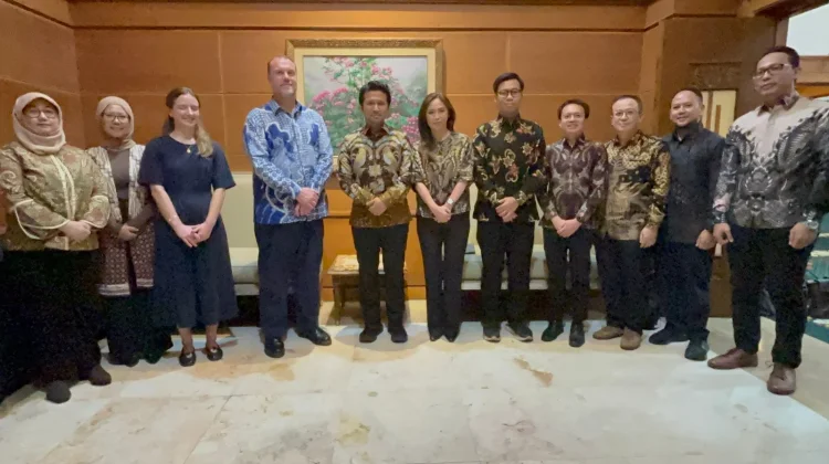 Pemprov Jatim Matangkan Proyek LRT Kota Surabaya dengan Pemerintah Inggris