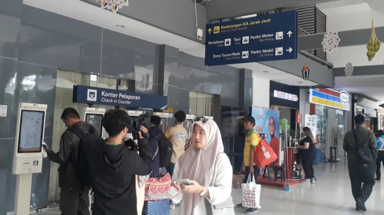 Angkutan Lebaran DAOP 8, Tiket KA Terjual 62 Persen