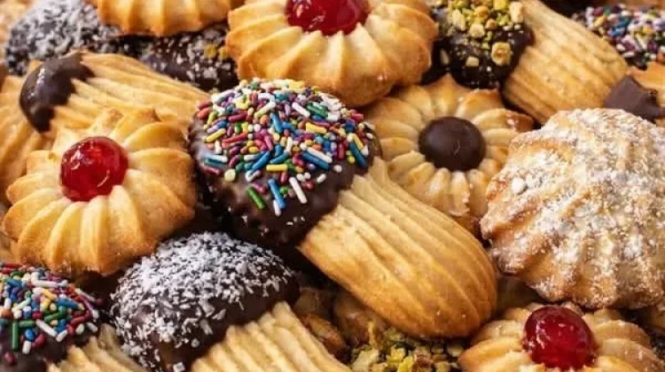 Batas Konsumsi Makanan Manis Anak saat Lebaran