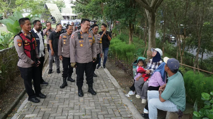 Kapolres Mojokerto Kota Patroli Wisata, Pastikan Libur Lebaran Kondusif