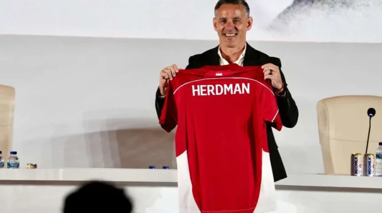 John Herdman Bidik Standar Tinggi di Debut Bersama Timnas Indonesia