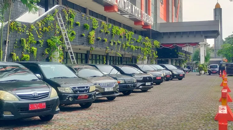 Pemkot Surabaya Pastikan Kendaraan Dinas Tak Keluar Selama Libur Panjang