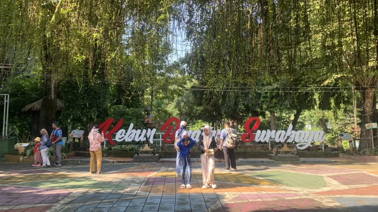 Kebun Binatang Surabaya Mencatat Total 75 Ribu Pengunjung Selama Libur Lebaran