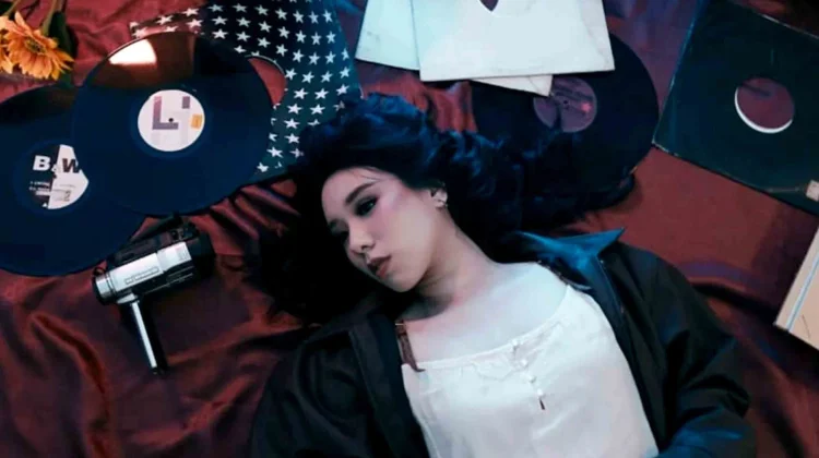 Joanna Andrea Rilis "Tenanglah", Pelukan Hangat di Titik Terendah