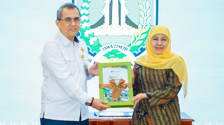 Gubernur Khofifah bersama 36 Kabupaten/Kota Serahkan LKPD 2025 kepada BPK RI