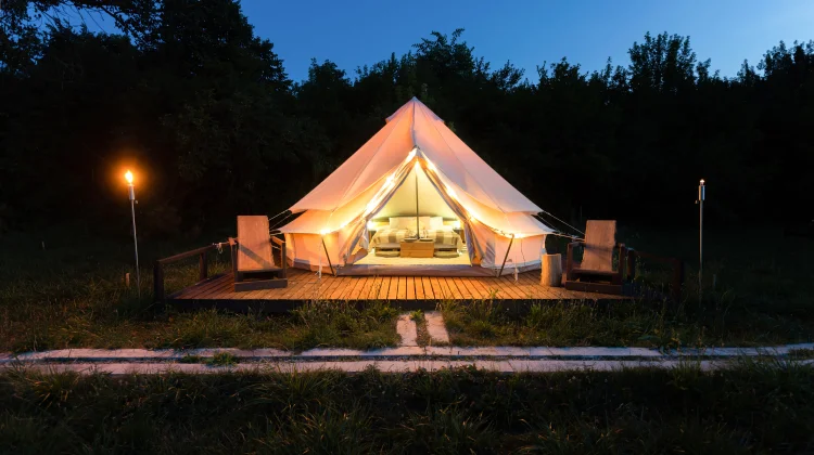 Glamping, Tren Liburan Alam Nyaman yang Semakin Digemari