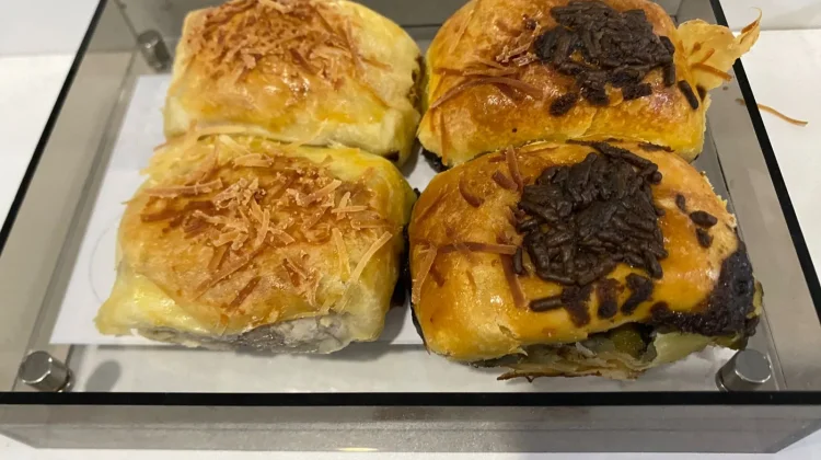 Bolen, Kudapan Berlapis yang Jadi Incaran Pecinta Kuliner
