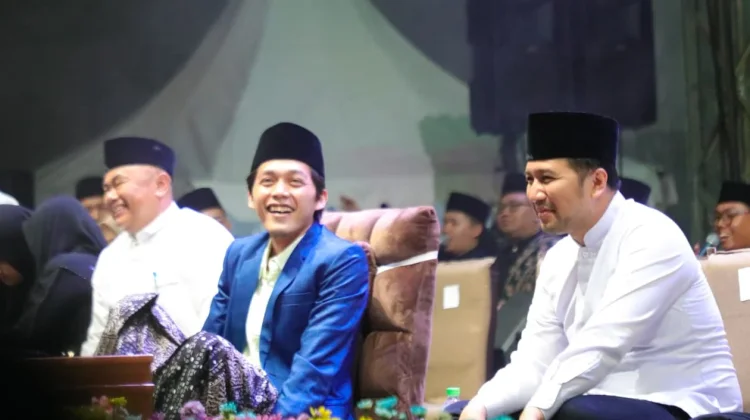 Wagub Emil dan Gus Iqdam Luncurkan Talenta Digital Santri Al Yasmin