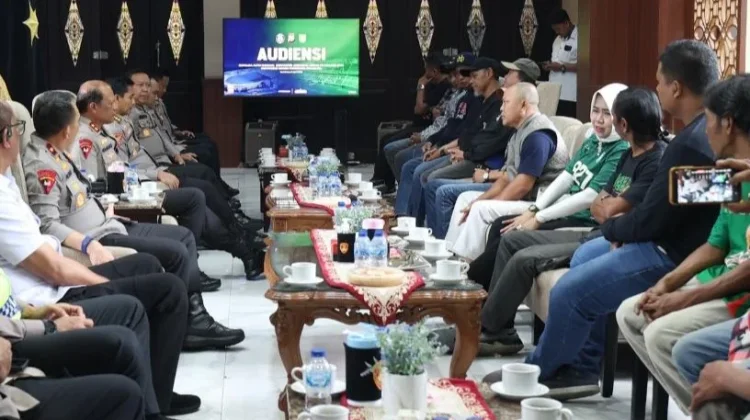 Rekonsiliasi Suporter, Aremania–Bonek Sepakat Hentikan Rivalitas