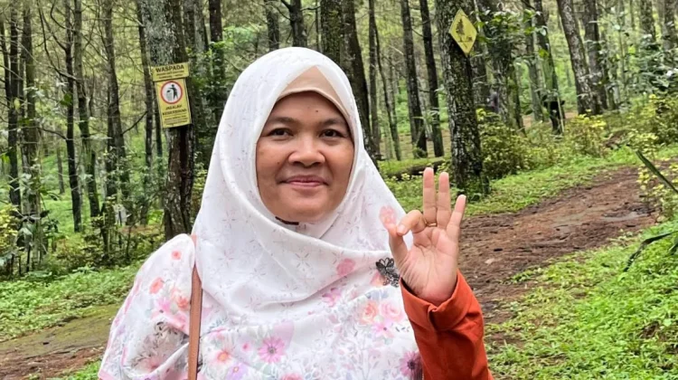 Pemanfaatan Bunga Telang Sebagai Pewarna Alami
