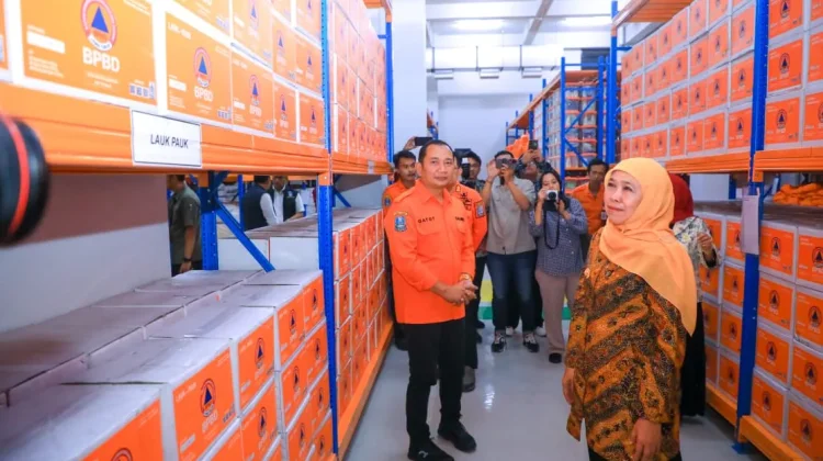 Gubernur Khofifah Resmikan Gudang Logistik Kebencanaan BPBD Jatim