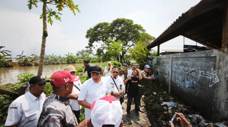 Bupati Sidoarjo Sidak TPS, Temukan Pengelolaan Sampah Bermasalah sejak 2013