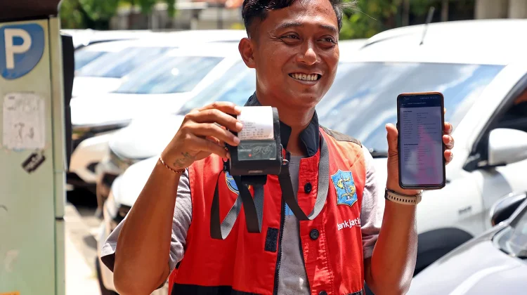 Parkir Digital Surabaya Diperluas, Libatkan 616 Jukir