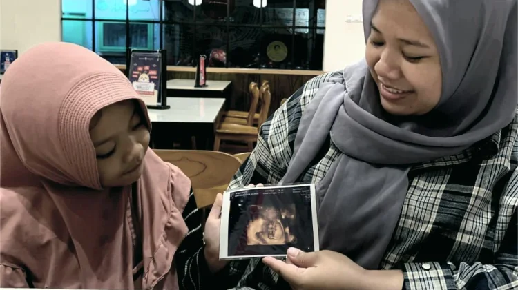 Ibu Hamil Merapat, Simak Kapan Waktu yang Tepat untuk USG 4D