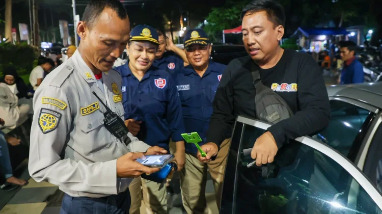 Pemkot–Polisi Perkuat Sinergi, Parkir Digital Surabaya Dipercepat