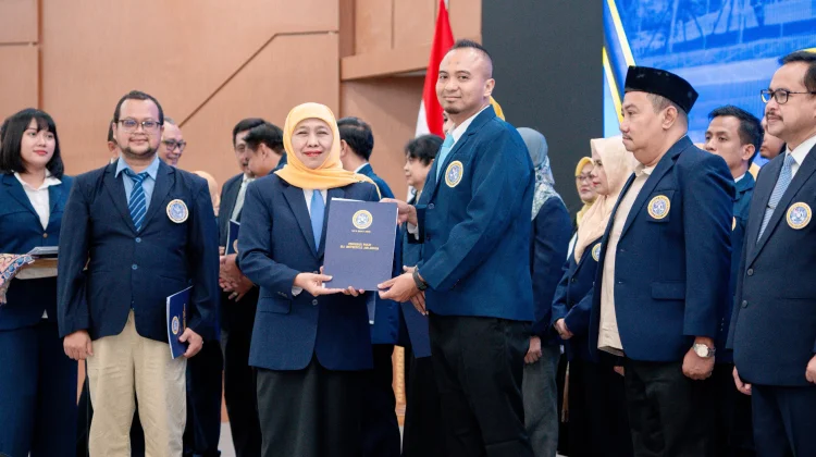 Pelantikan IKA UNAIR Perkuat Sinergi Alumni Nasional