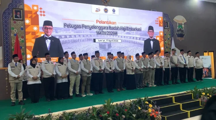Menteri Haji dan Umrah Lantik 23 PPIH di Asrama Haji Surabaya