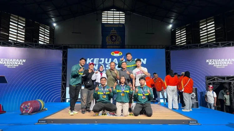 Diperkuat Mayoritas Lifter Muda, Jatim Raih 4 Emas Kejurnas