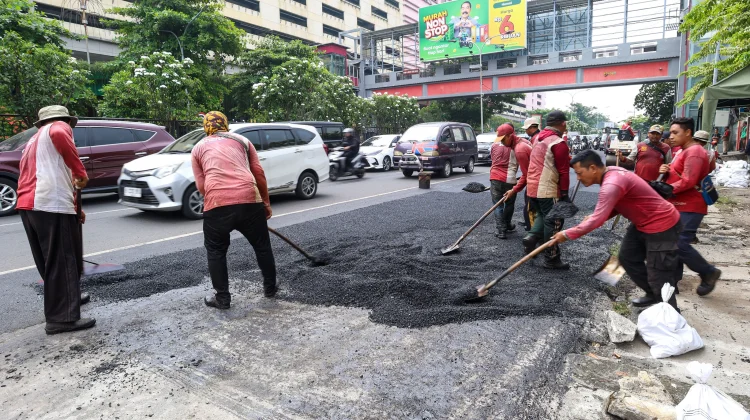 Atasi Kemacetan di Stasiun Wonokromo, Pemkot Surabaya Lakukan Pelebaran Jalan