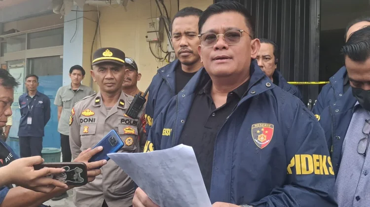 Bareskrim Bongkar Jaringan HP Ilegal, Geledah Perusahaan Logistik di Sidoarjo