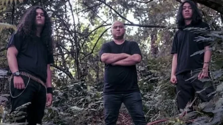 Grausig Rayakan 37 Tahun Berkarya lewat Single “Chant Of Blight”