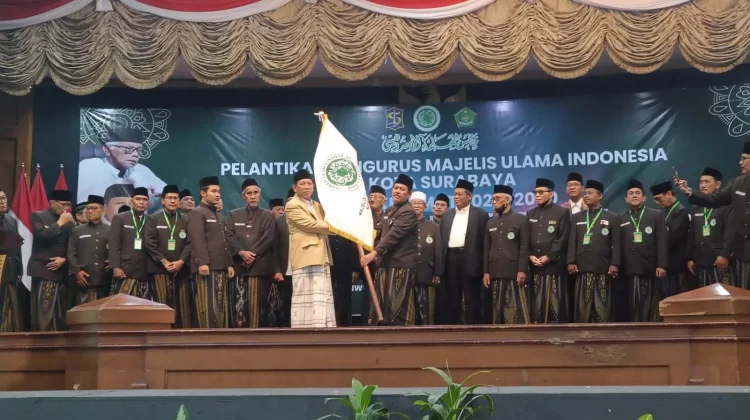 MUI Surabaya Lantik Pengurus dan Halal Bihalal
