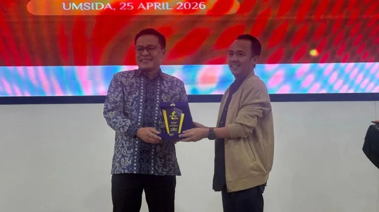 Konsisten Transparan Kinerja, Arif Fathoni Raih Penghargaan Akuntabilitas