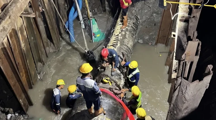 Pipa Bocor 1.500 Milimeter di Dukuh Menanggal Rampung Diperbaiki