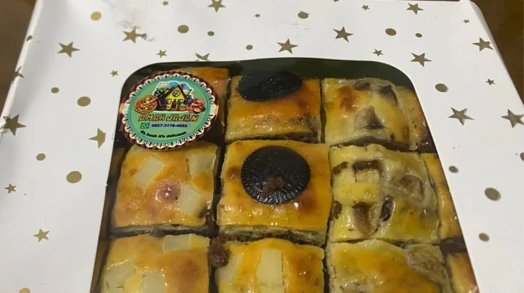 Omah Jajan Hadirkan Varian Bolu Pisang Topping Premium