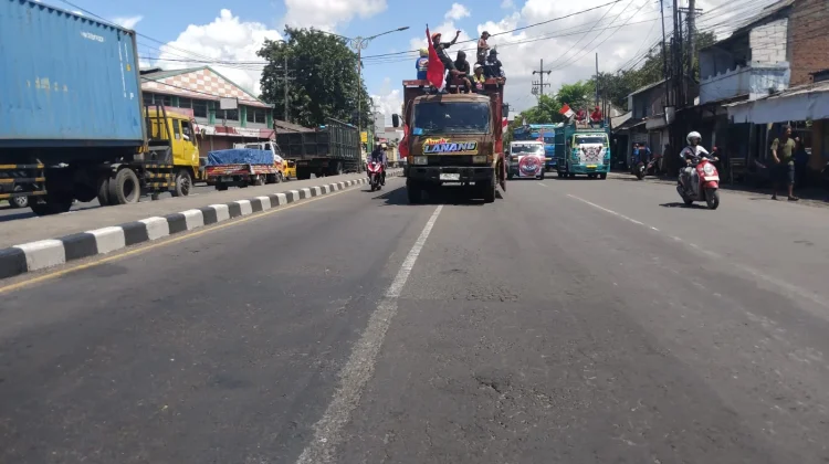 Sopir Truk Jatim Protes Aturan Barcode BBM Subsidi