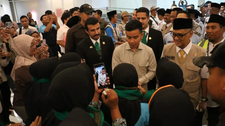 Wapres Tinjau Layanan Haji Fast Track Juanda