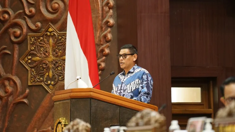 Pansus DPRD Jatim Soroti Ketergantungan PAD pada Satu BUMD