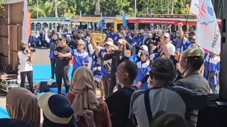 Buruh Desak Revisi Pajak dan Perda Pesangon