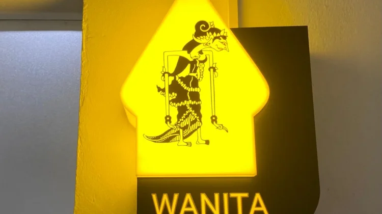 Sentuhan Budaya di Ruang Publik: Wayang Kulit Jadi Ikon Penunjuk
