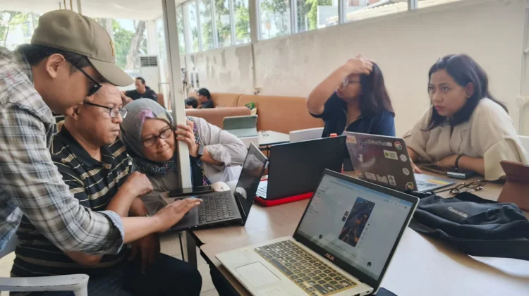 RLD Latih Warga Surabaya Bikin Video Viral AI